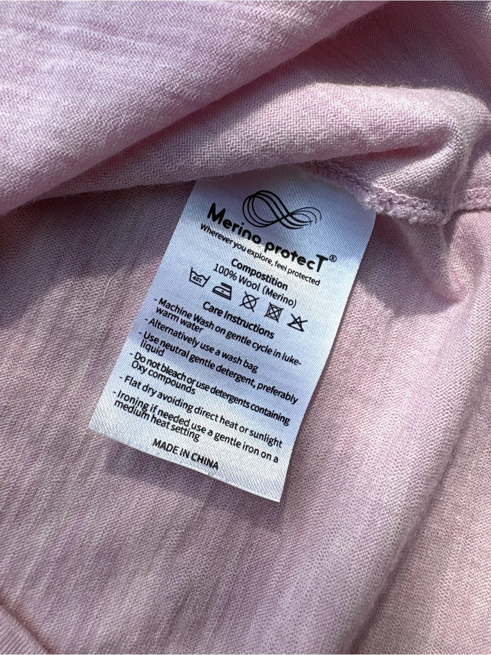 Women’s Merino Protect Size Large V Neck 100% Wool Tee Bundle of 2 Pink & Gray - Picture 7 of 8